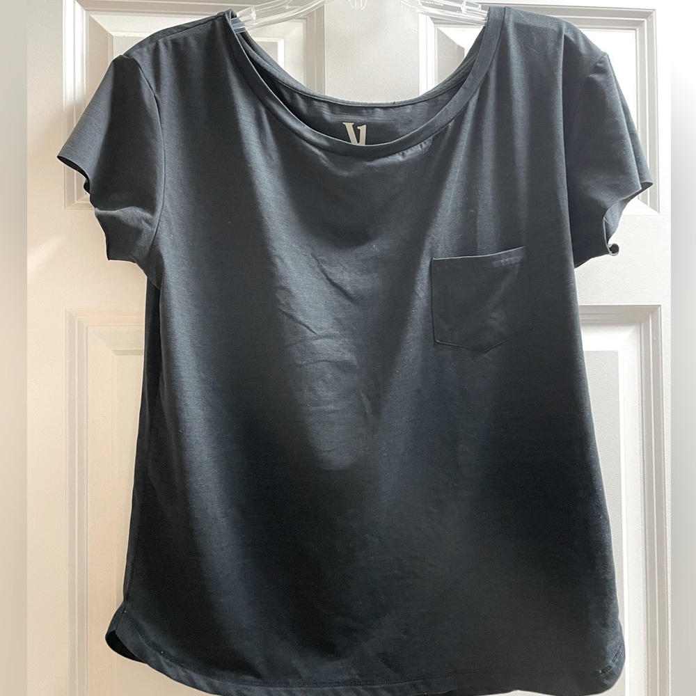 Vuori Navy Blue Short Sleeve Tee